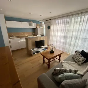 https://studio-30-m2-hyper-centre-neuf-parking-gratuit.fr-provencehotel.com
